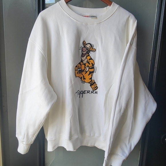 VTG RARE 90's Disney Mickey White Sweater Embroidered Jumping Tiger XXL Unisex - Picture 3 of 15